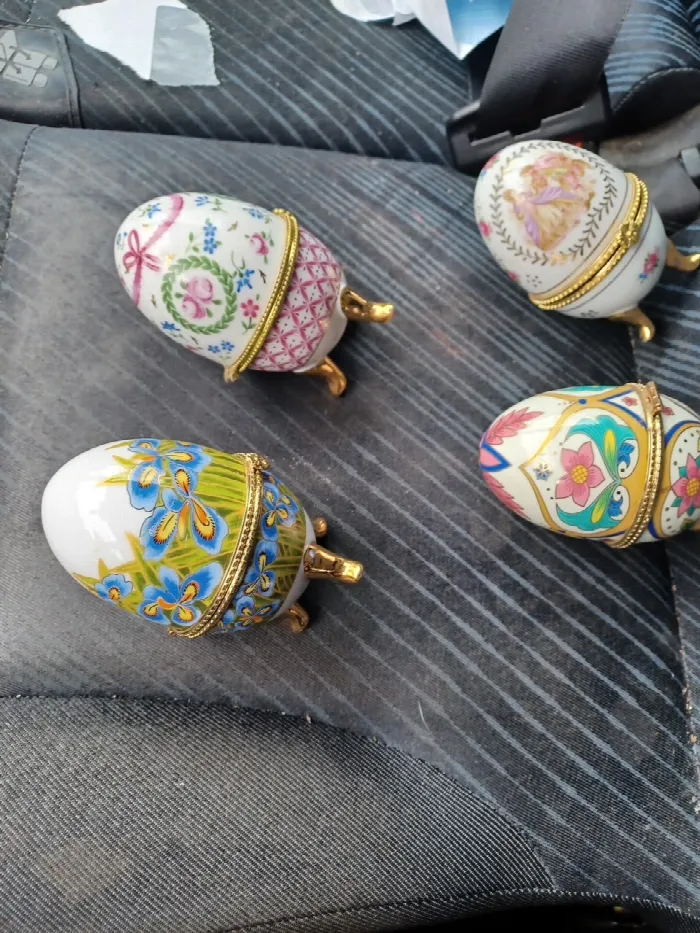 Porcelaines et objets d’art asiatique